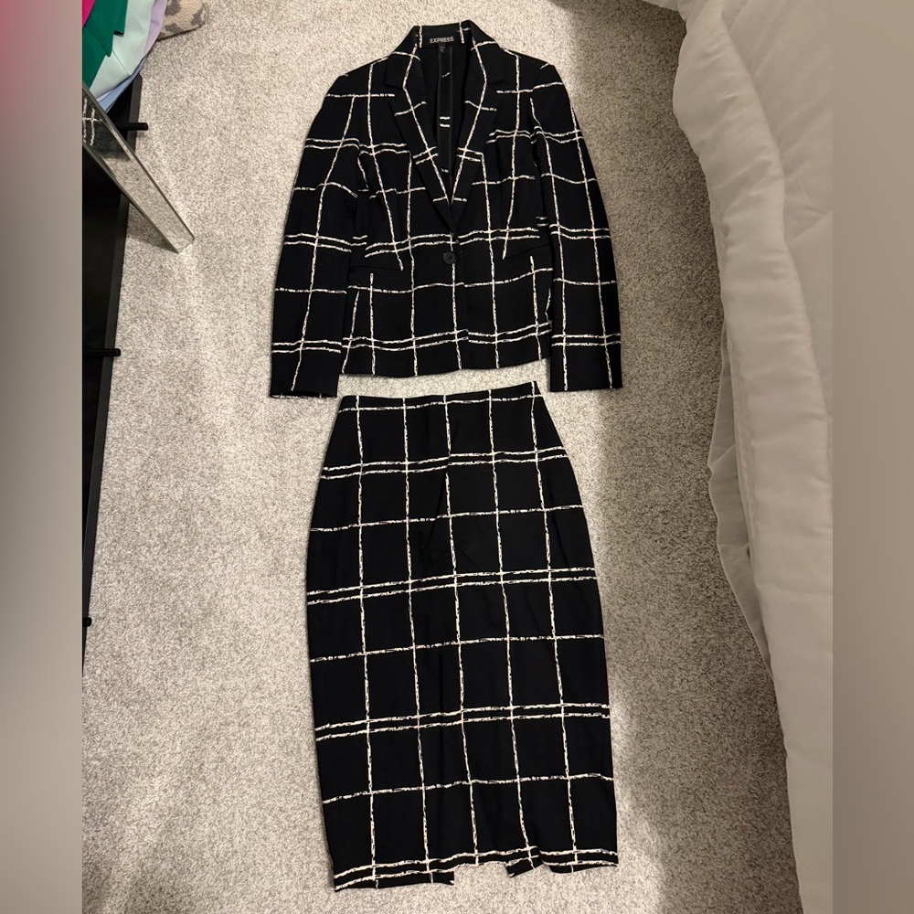 Express Black Pencil Skirt with White Windowpane